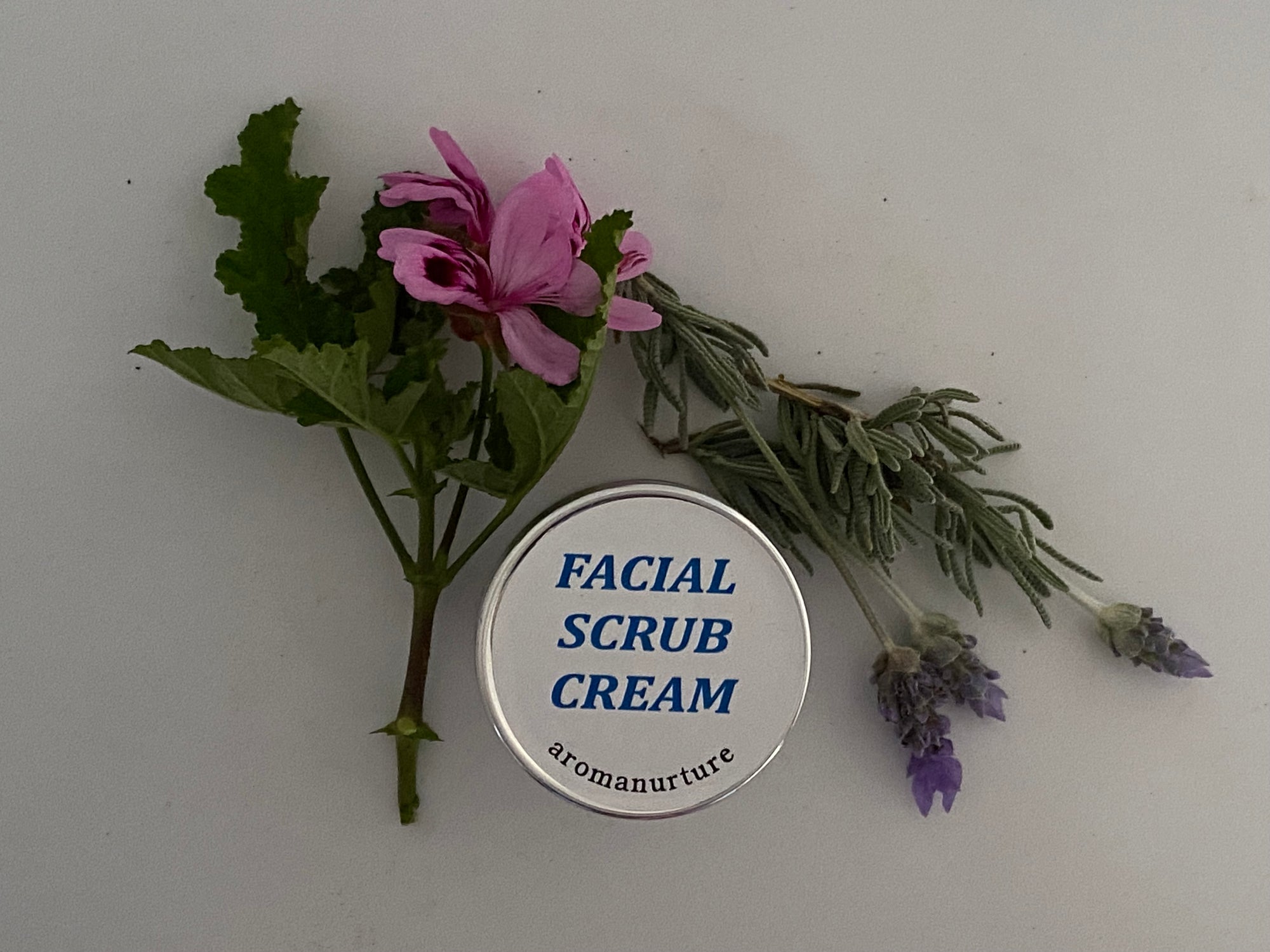 Facial Scrub Hydrating 120grams.