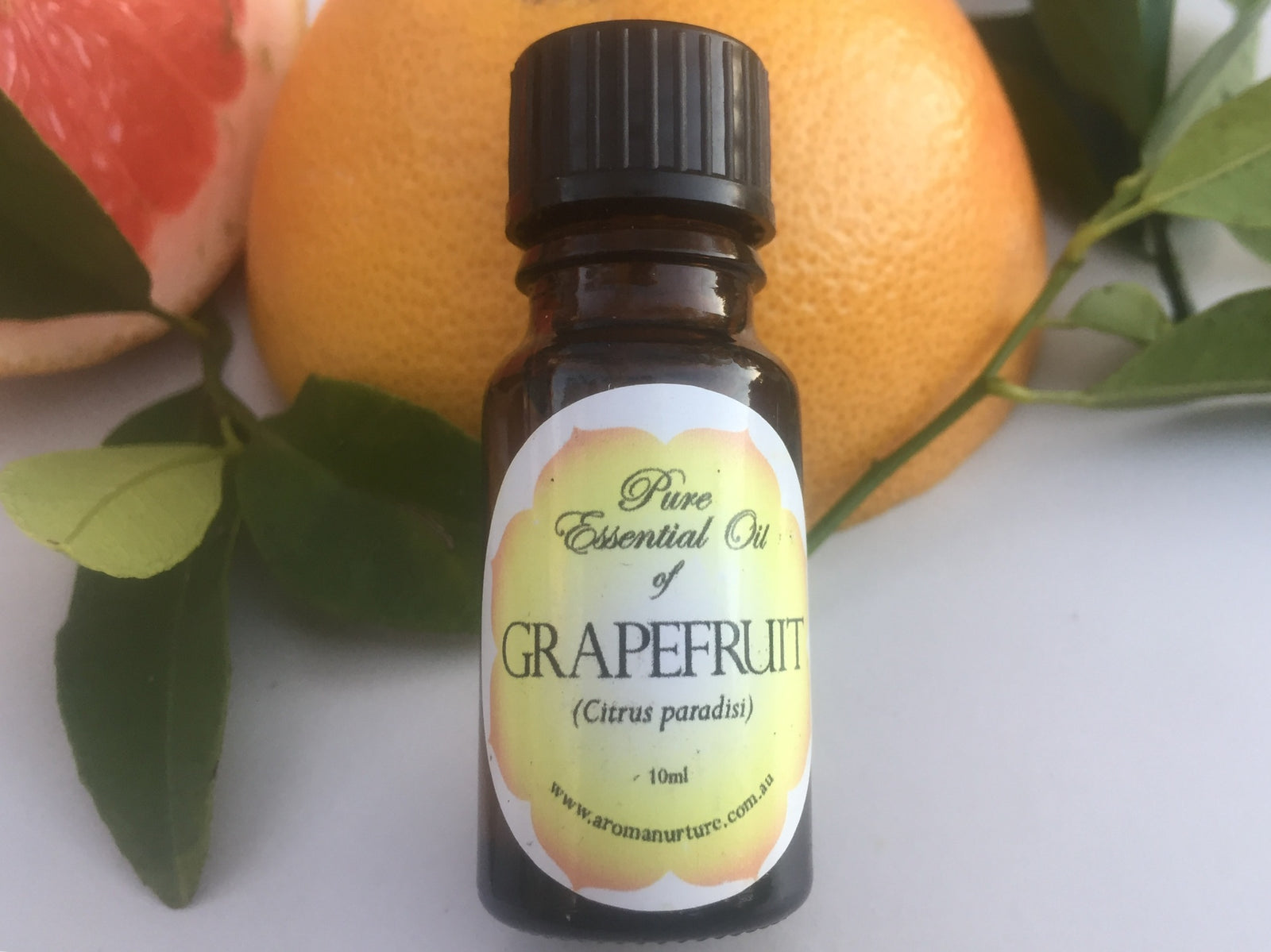 Pure Essential Oil of Grapefruit..(Citrus paradisi)