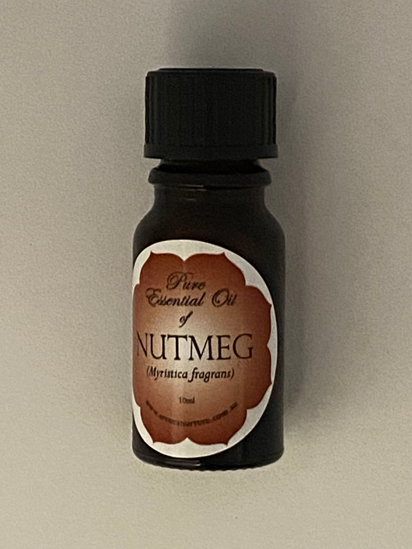 Pure Essential oil of Nutmeg 10mls. (Myristica fragrans).